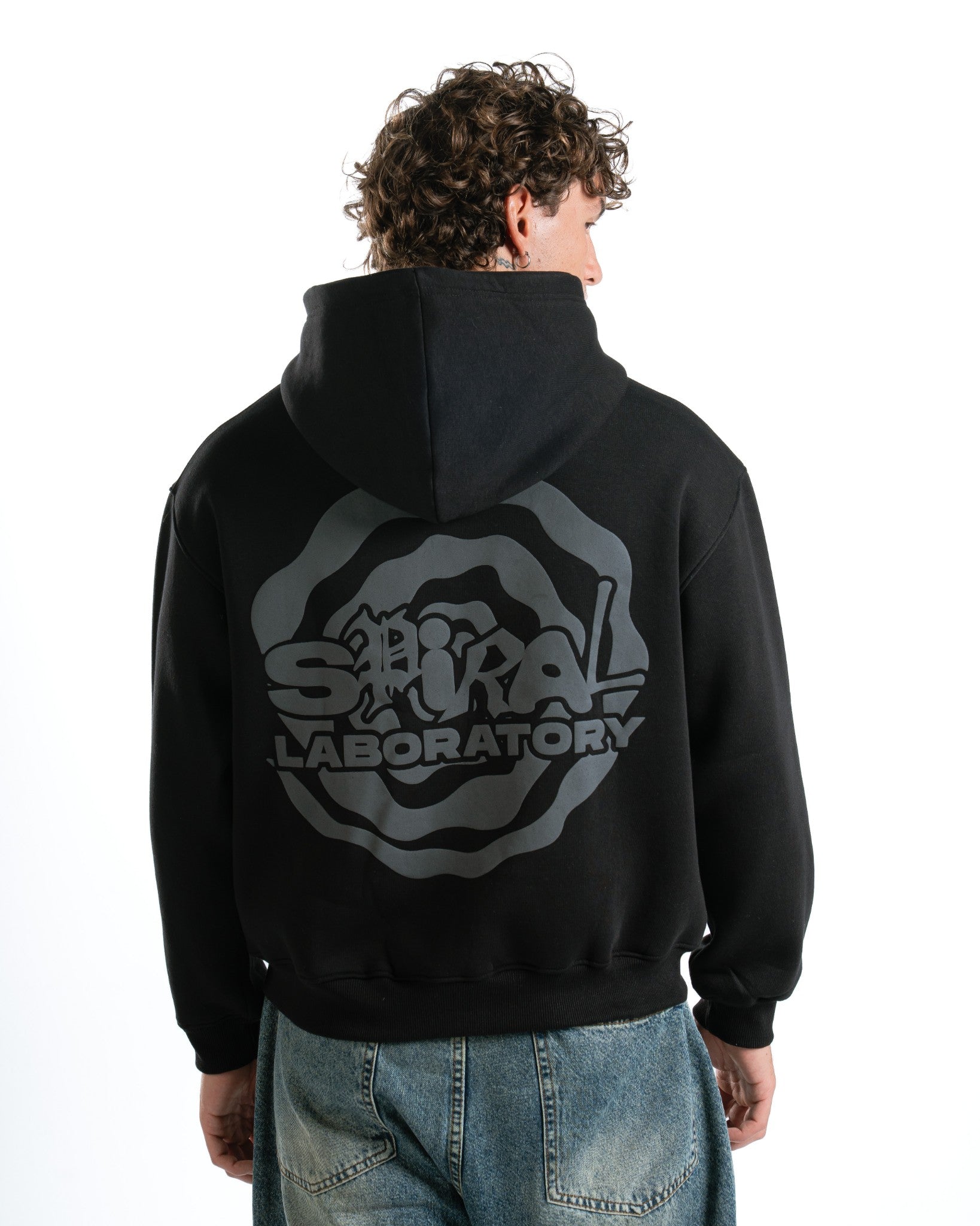 EMBOSS BLACK FULL ZIP-UP