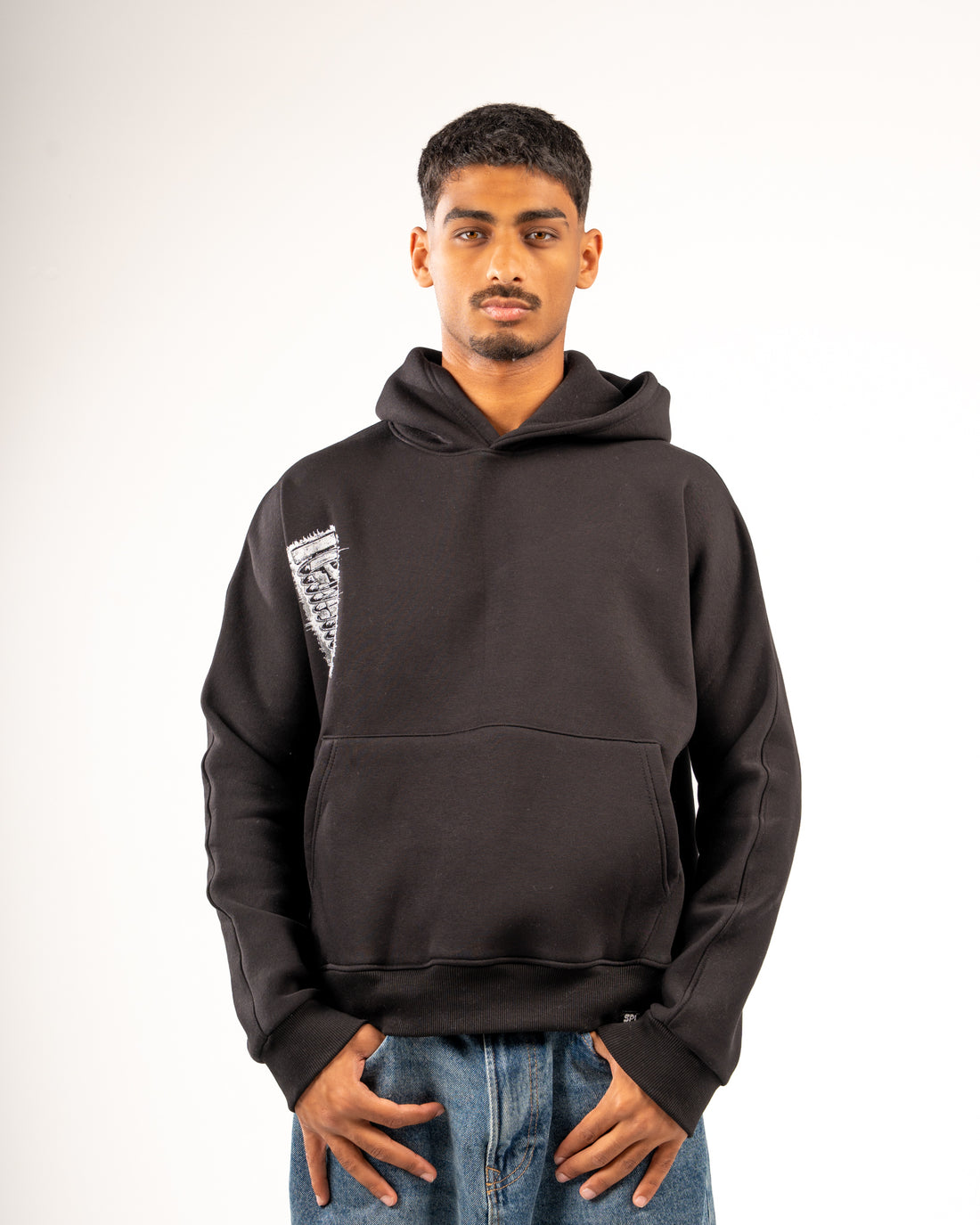 THORN BLACK HOODIE
