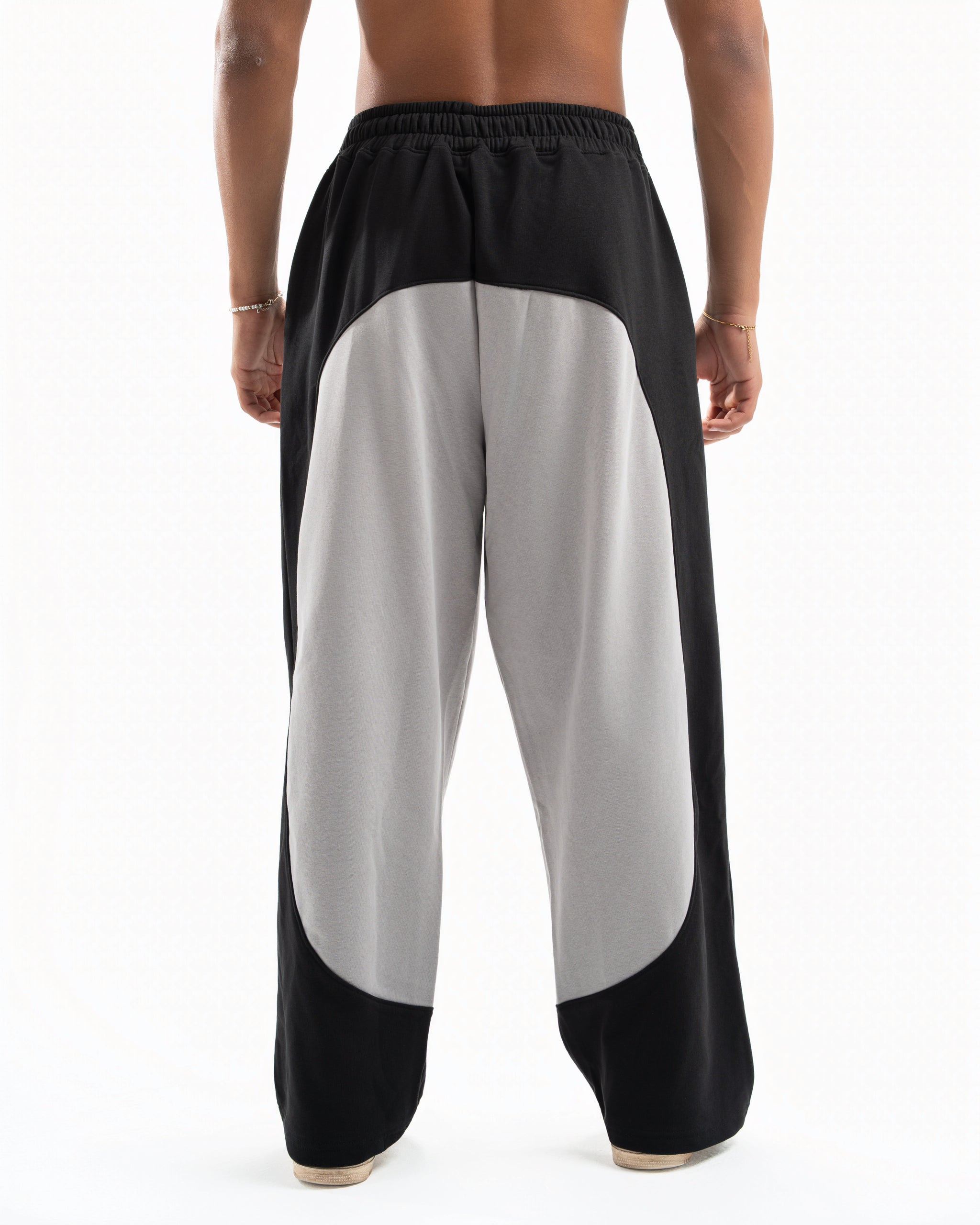 Spiral Studio Sweatpants in Black x Silver