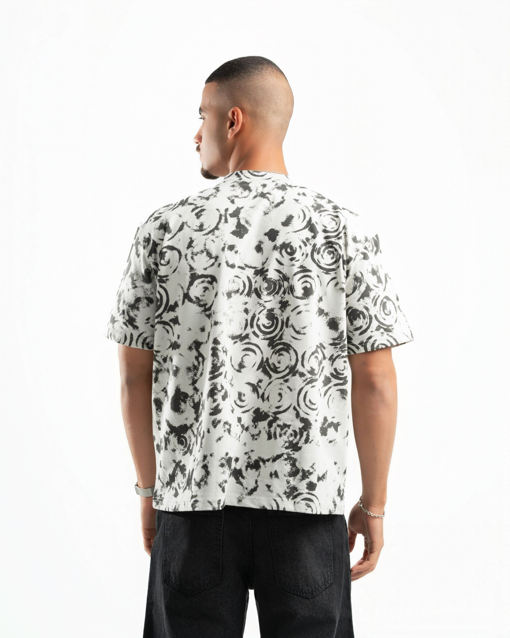 Full Cover Spiral Tee In White